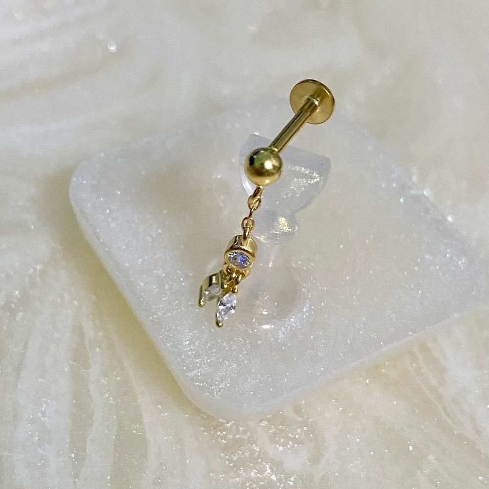 Gold and zircon drop cartilage Earring